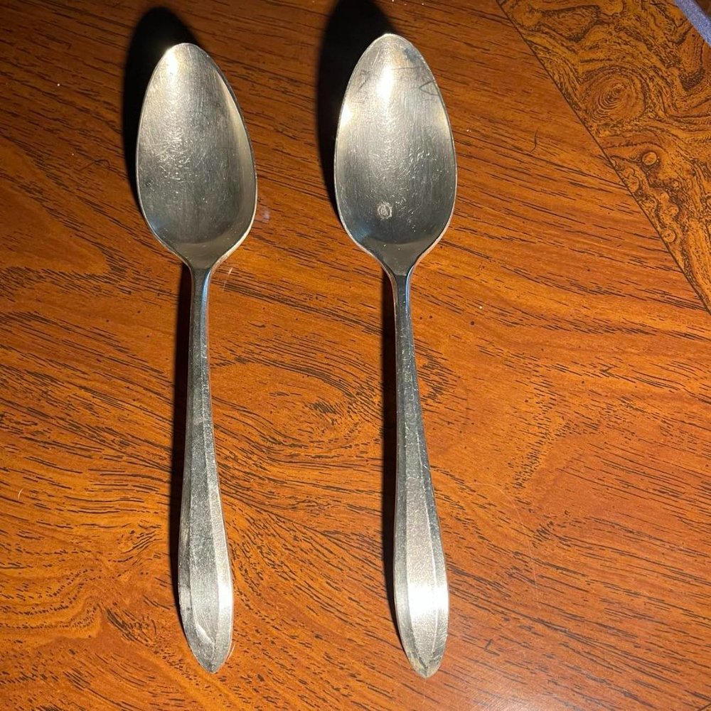 2 ANTIQUE COMMUNITY PLATE SERVING SPOONS 8 3/8"  SILVERPLATE PATRICIAN 1914